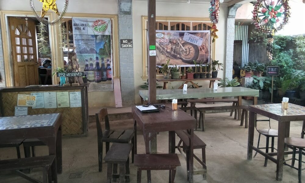 Boodle Fight Restaurant Bar