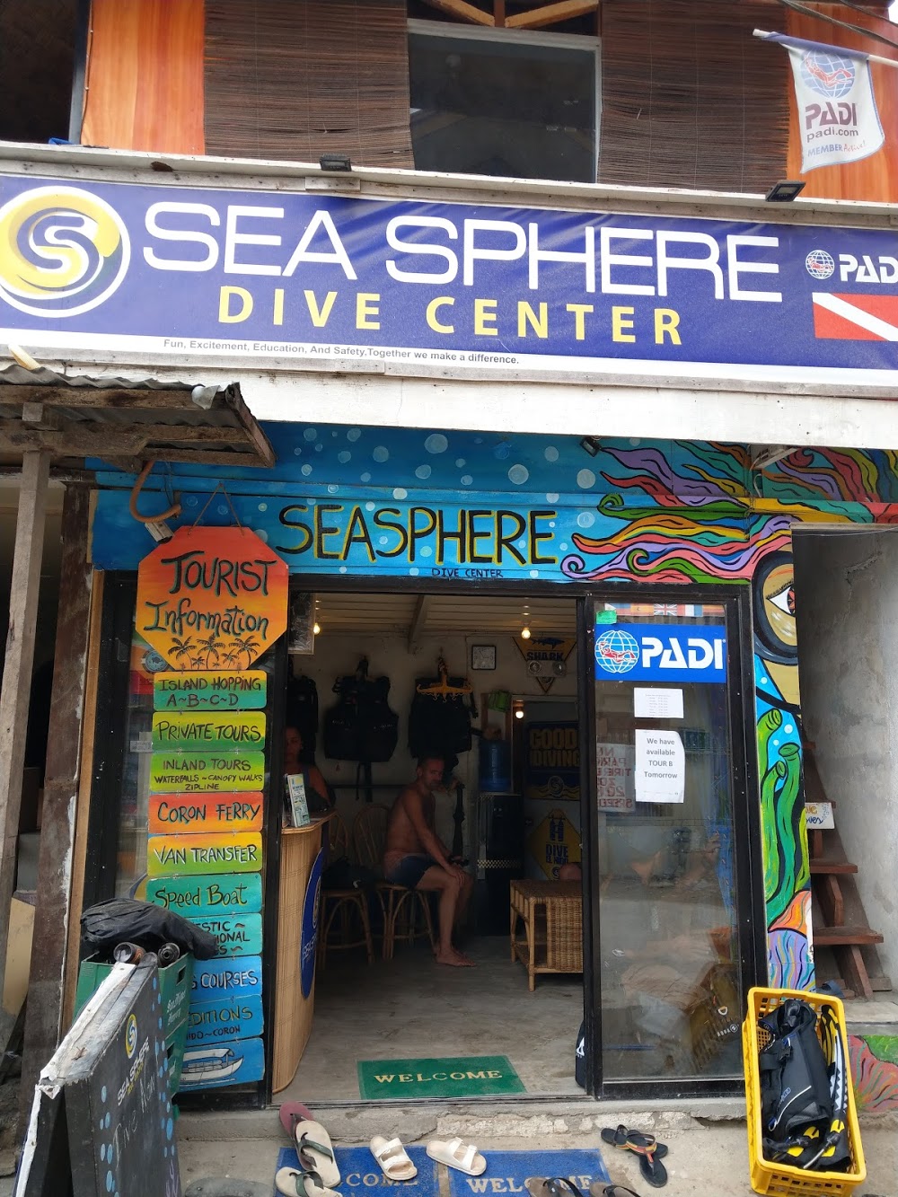 SEA SPHERE DIVE CENTER