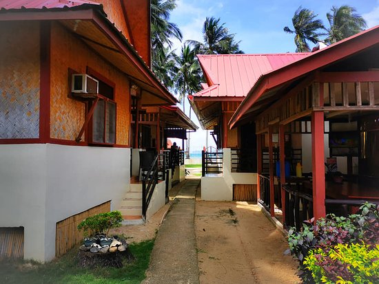 Seatopia Beachfront Inn El Nido