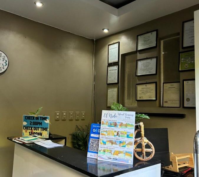 Seaslugs Travelers Inn